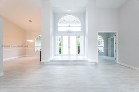 Casa en venta en Palmetto Bay, Florida, 5 dormitorios, 389.63 m2 № 1921707 - foto 10