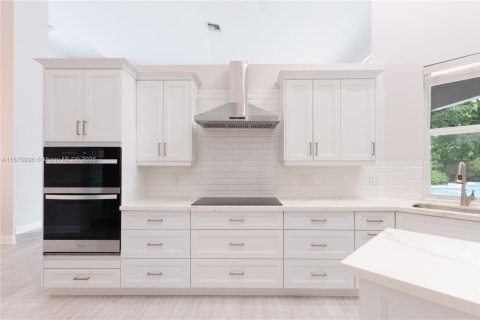 Casa en venta en Palmetto Bay, Florida, 5 dormitorios, 389.63 m2 № 1921707 - foto 15