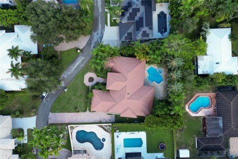 Casa en venta en Palmetto Bay, Florida, 5 dormitorios, 389.63 m2 № 1921707 - foto 9