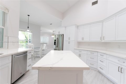 Casa en venta en Palmetto Bay, Florida, 5 dormitorios, 389.63 m2 № 1921707 - foto 16