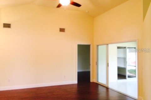 Villa ou maison à louer à Punta Gorda, Floride: 3 chambres, 154.4 m2 № 1884841 - photo 11