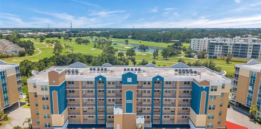 Condominio en Largo, Florida, 3 dormitorios  № 1854146