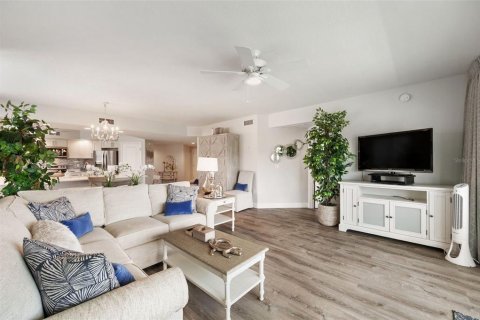 Condominio en venta en Largo, Florida, 3 dormitorios, 170.57 m2 № 1854146 - foto 16