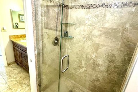 Condo in Belleair Bluffs, Florida, 2 bedrooms  № 1815148 - photo 17