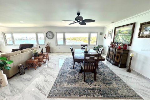 Condo in Belleair Bluffs, Florida, 2 bedrooms  № 1815148 - photo 28