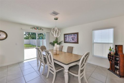 Casa en venta en Wimauma, Florida, 4 dormitorios, 218.32 m2 № 1679077 - foto 8