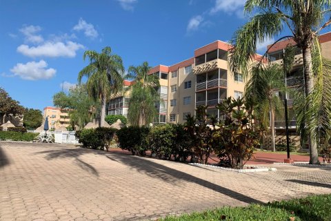 Condo in Plantation, Florida, 1 bedroom  № 2260034 - photo 29