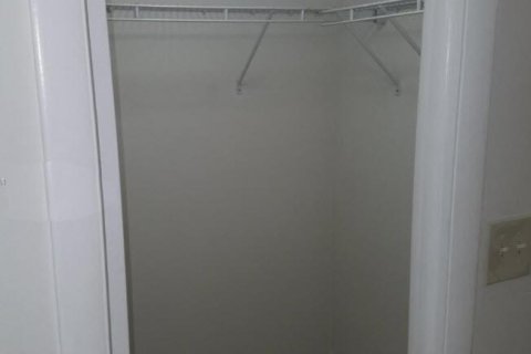 Condo in Plantation, Florida, 1 bedroom  № 2260034 - photo 18