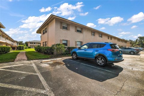Condo in Tavares, Florida, 2 bedrooms  № 1563419 - photo 29