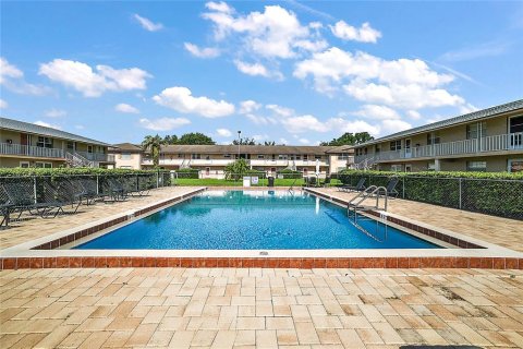 Condo in Tavares, Florida, 2 bedrooms  № 1563419 - photo 26