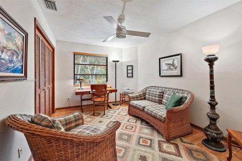 House in Jupiter, Florida 4 bedrooms, 218.97 sq.m. № 1846187 - photo 12