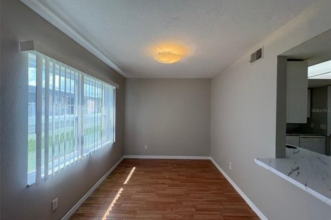 Copropriété à louer à Orlando, Floride: 2 chambres, 84.08 m2 № 2102389 - photo 12