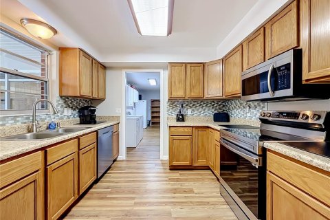 Villa ou maison à vendre à Haines City, Floride: 3 chambres, 148.27 m2 № 2324347 - photo 16
