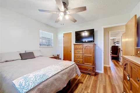 Villa ou maison à vendre à Haines City, Floride: 3 chambres, 148.27 m2 № 2324347 - photo 23