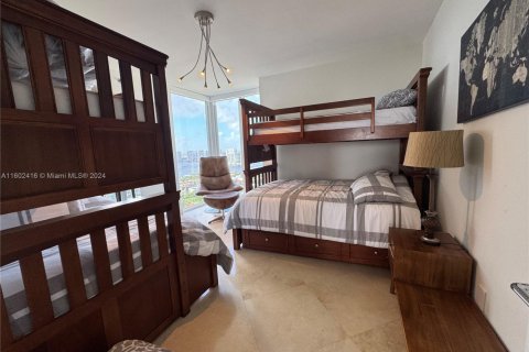 Condominio en venta en Sunny Isles Beach, Florida, 3 dormitorios, 226.68 m2 № 1234937 - foto 29