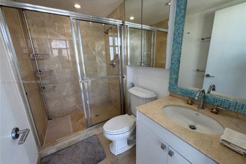 Condominio en venta en Sunny Isles Beach, Florida, 3 dormitorios, 226.68 m2 № 1234937 - foto 28