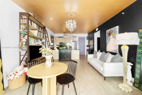 Copropriété à vendre à Miami, Floride: 2 chambres, 94.11 m2 № 1936341 - photo 8
