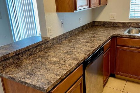 Townhouse in Sanford, Florida 3 bedrooms, 111.76 sq.m. № 2237616 - photo 7