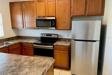 Townhouse in Sanford, Florida 3 bedrooms, 111.76 sq.m. № 2237616 - photo 5