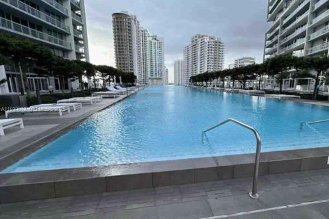 Condo in Miami, Florida, 2 bedrooms  № 1991626 - photo 3
