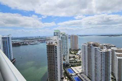 Condo in Miami, Florida, 2 bedrooms  № 1991626 - photo 4