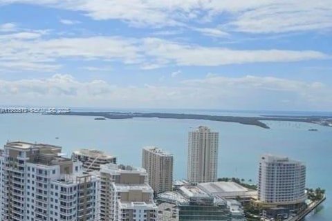 Condo in Miami, Florida, 2 bedrooms  № 1991626 - photo 1
