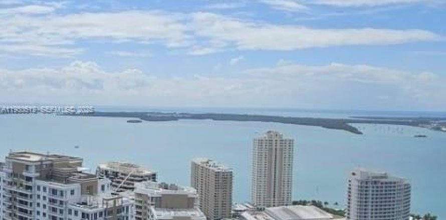 Condo in Miami, Florida, 2 bedrooms  № 1991626