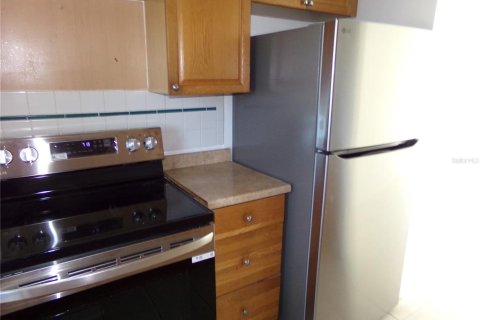 Condo in Clearwater, Florida, 2 bedrooms  № 1347520 - photo 9