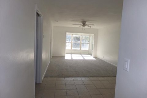 Condo in Clearwater, Florida, 2 bedrooms  № 1347520 - photo 3