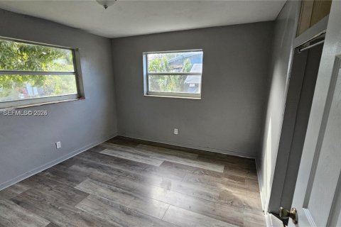 Снять в аренду виллу или дом в Помпано-Бич, Флорида 3 спальни, 99.03м2, № 2046278 - фото 18