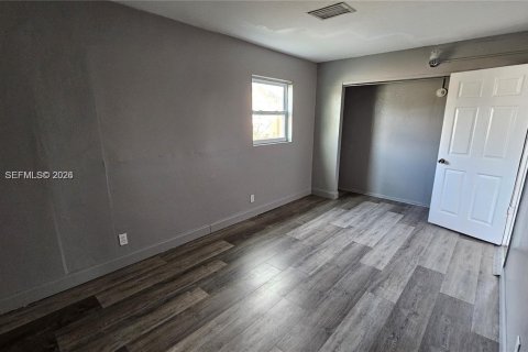 Снять в аренду виллу или дом в Помпано-Бич, Флорида 3 спальни, 99.03м2, № 2046278 - фото 14