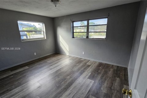 Снять в аренду виллу или дом в Помпано-Бич, Флорида 3 спальни, 99.03м2, № 2046278 - фото 17