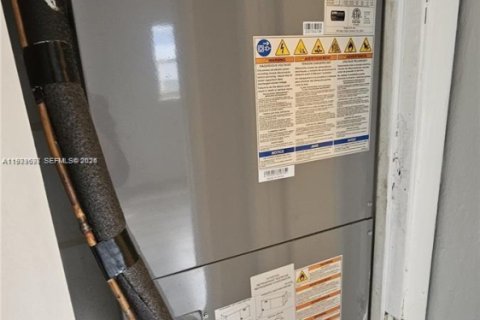 Снять в аренду виллу или дом в Помпано-Бич, Флорида 3 спальни, 99.03м2, № 2046278 - фото 28