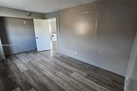 Снять в аренду виллу или дом в Помпано-Бич, Флорида 3 спальни, 99.03м2, № 2046278 - фото 16