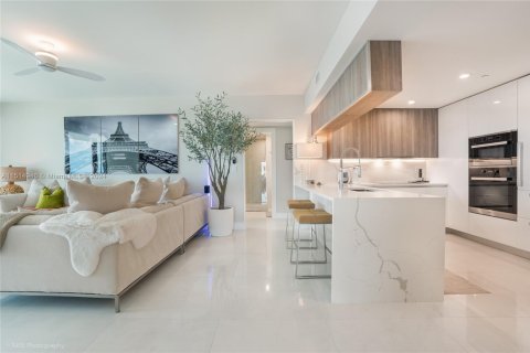 Купить кондоминиум в Помпано-Бич, Флорида 7 спален, 578.32м2, № 949877 - фото 19