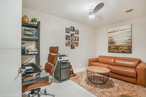 Купить кондоминиум в Помпано-Бич, Флорида 7 спален, 578.32м2, № 949877 - фото 28