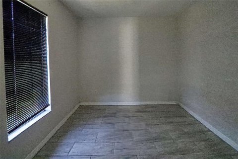 Immobilier commercial à vendre à Tampa, Floride: 4 chambres, 130.81 m2 № 2310841 - photo 21