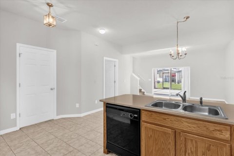 Adosado en venta en Kissimmee, Florida, 3 dormitorios, 120.31 m2 № 1873710 - foto 14
