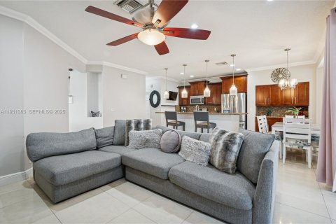 Купить виллу или дом в Санрайз, Флорида 3 спальни, 228.17м2, № 1990006 - фото 11