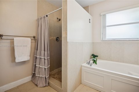 Купить виллу или дом в Санрайз, Флорида 3 спальни, 228.17м2, № 1990006 - фото 15