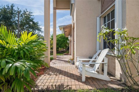 Купить виллу или дом в Санрайз, Флорида 3 спальни, 228.17м2, № 1990006 - фото 2