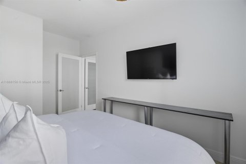Copropriété à louer à Miami, Floride: 1 chambre № 1944271 - photo 16