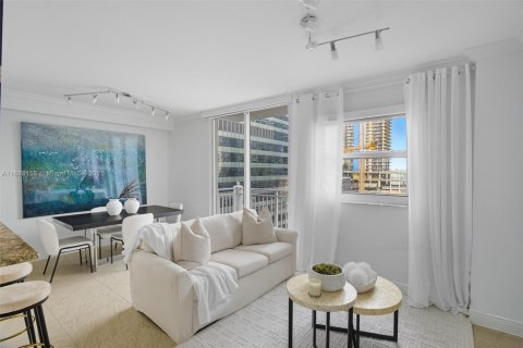 Copropriété à louer à Miami, Floride: 1 chambre № 1944271 - photo 4