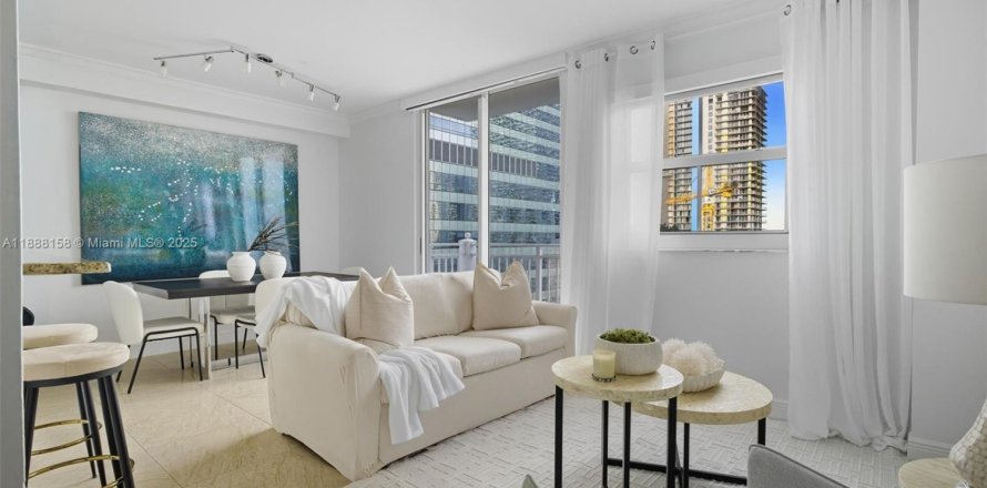 Condo à Miami, Floride, 1 chambre  № 1944271