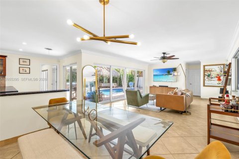 Casa en venta en Fort Lauderdale, Florida, 3 dormitorios, 139.35 m2 № 2168633 - foto 10