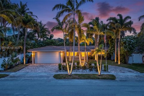 Casa en venta en Fort Lauderdale, Florida, 3 dormitorios, 139.35 m2 № 2168633 - foto 1