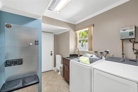 Casa en venta en Fort Lauderdale, Florida, 3 dormitorios, 139.35 m2 № 2168633 - foto 18