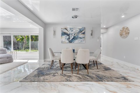 Casa en venta en Oakland Park, Florida, 3 dormitorios, 160.26 m2 № 2031143 - foto 9