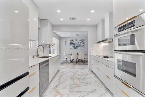 Casa en venta en Oakland Park, Florida, 3 dormitorios, 160.26 m2 № 2031143 - foto 11