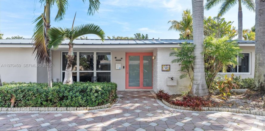 Casa en Oakland Park, Florida 3 dormitorios, 160.26 m2 № 2031143